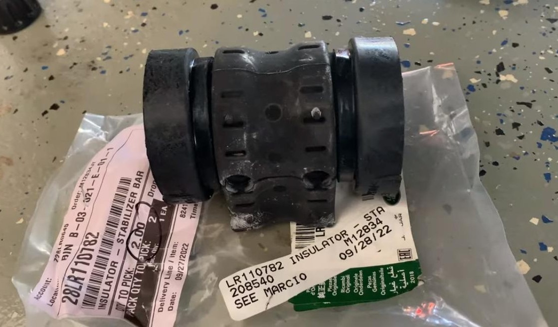Новая втулка стабилизатора на Рендж Ровер